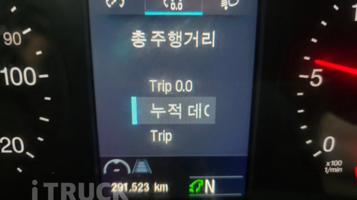 만 트럭 TGM 계기판 — 총 주행거리 확인